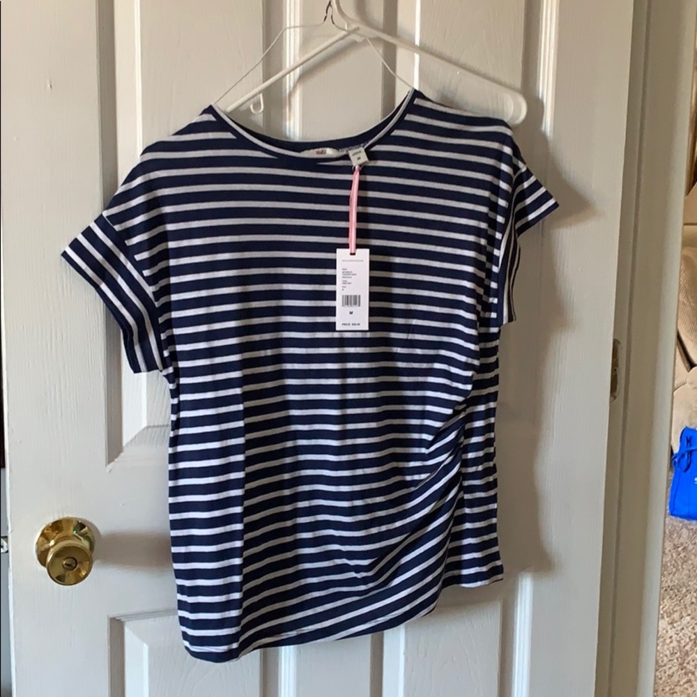 Navy blue striped vineyard vines shirt